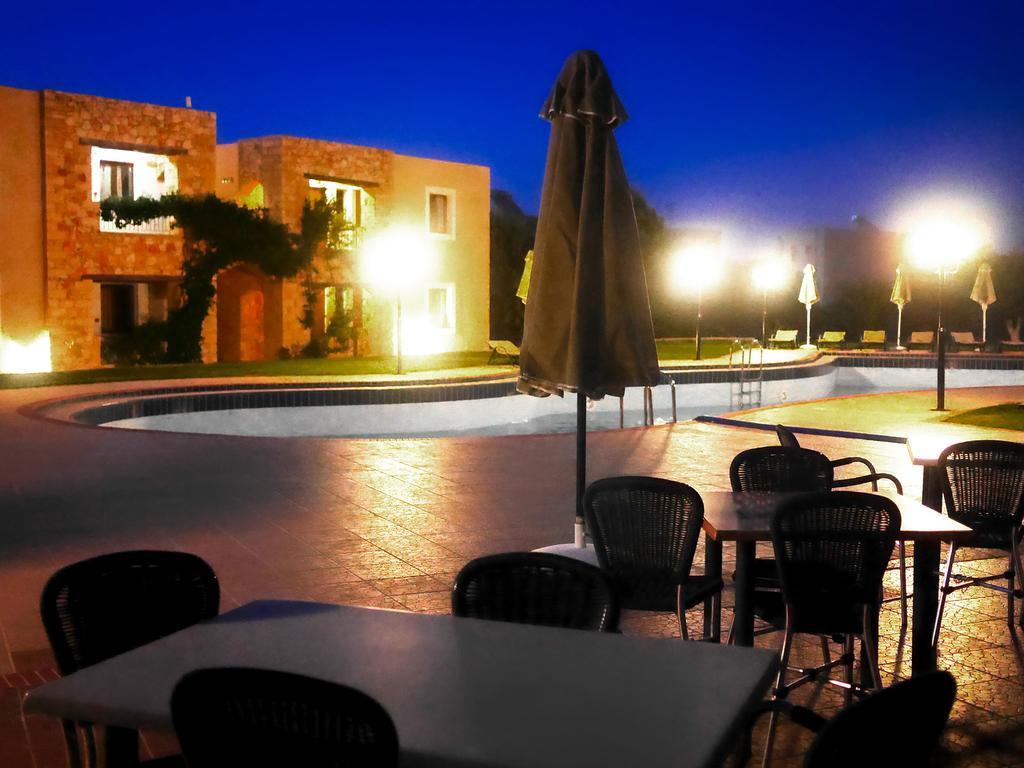 חאניה Areti Aparthotel מראה חיצוני תמונה