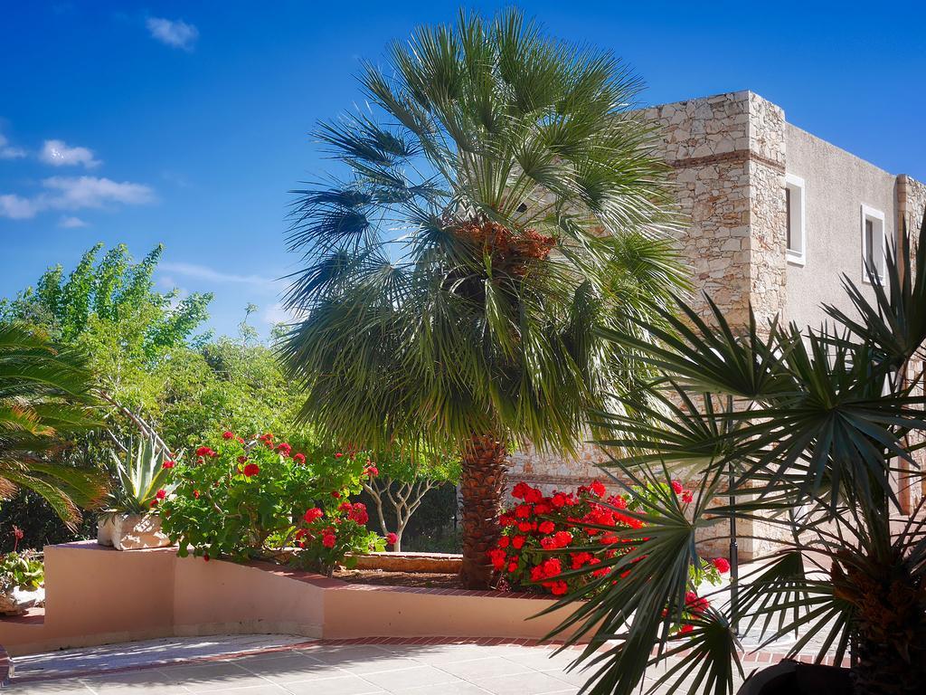 חאניה Areti Aparthotel מראה חיצוני תמונה