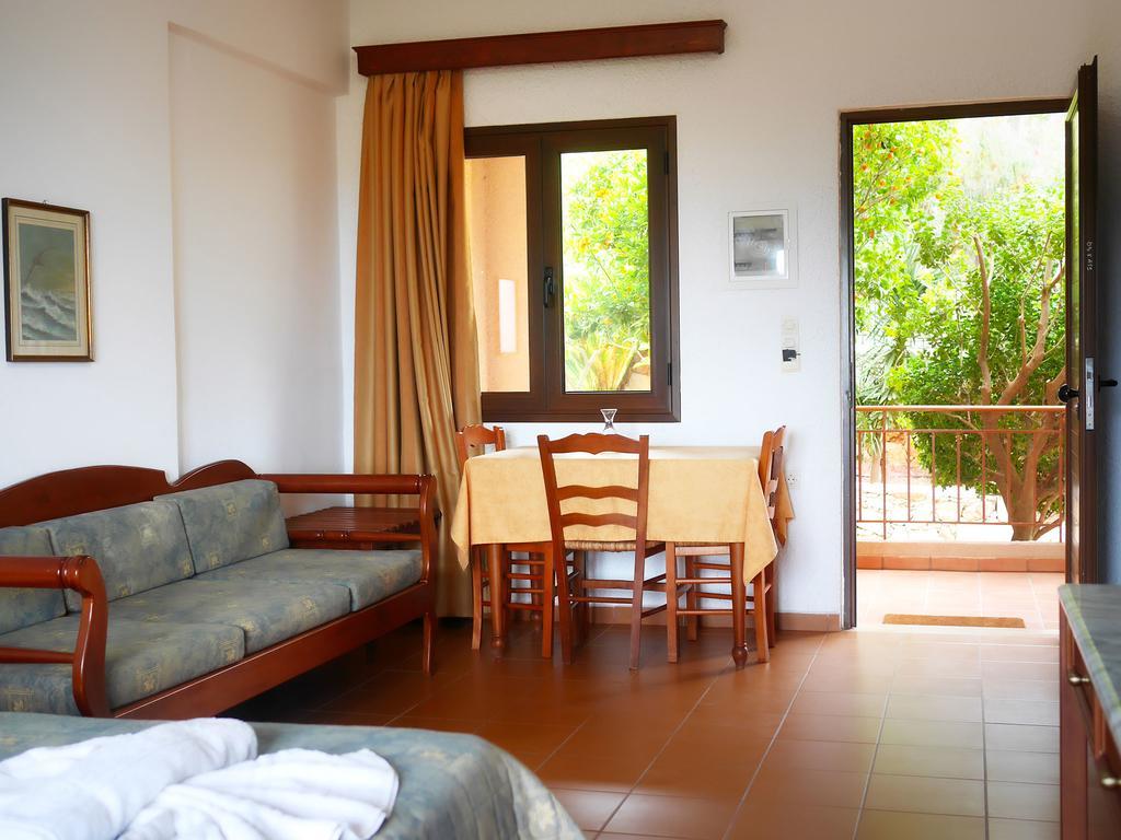 חאניה Areti Aparthotel מראה חיצוני תמונה
